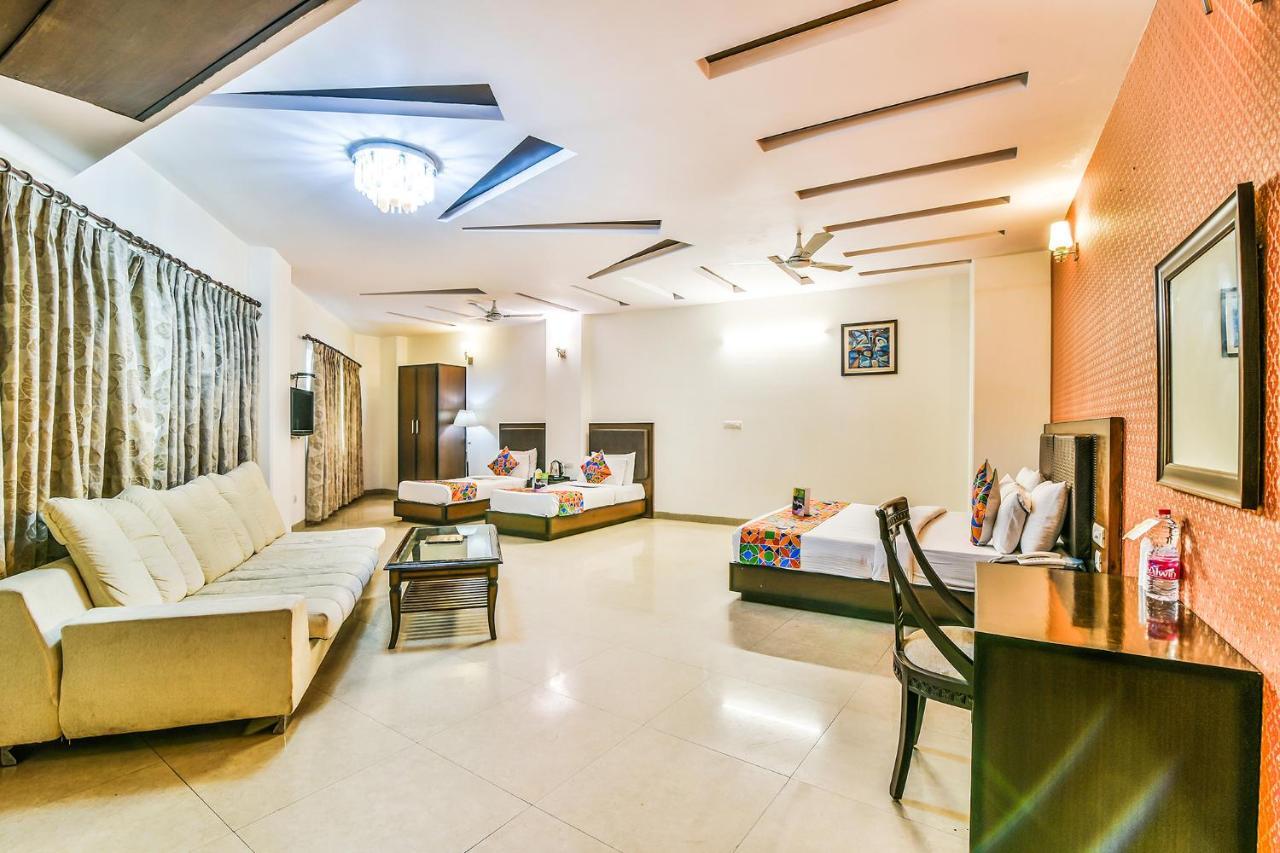 Hotel Alpine Tree New Delhi Ngoại thất bức ảnh