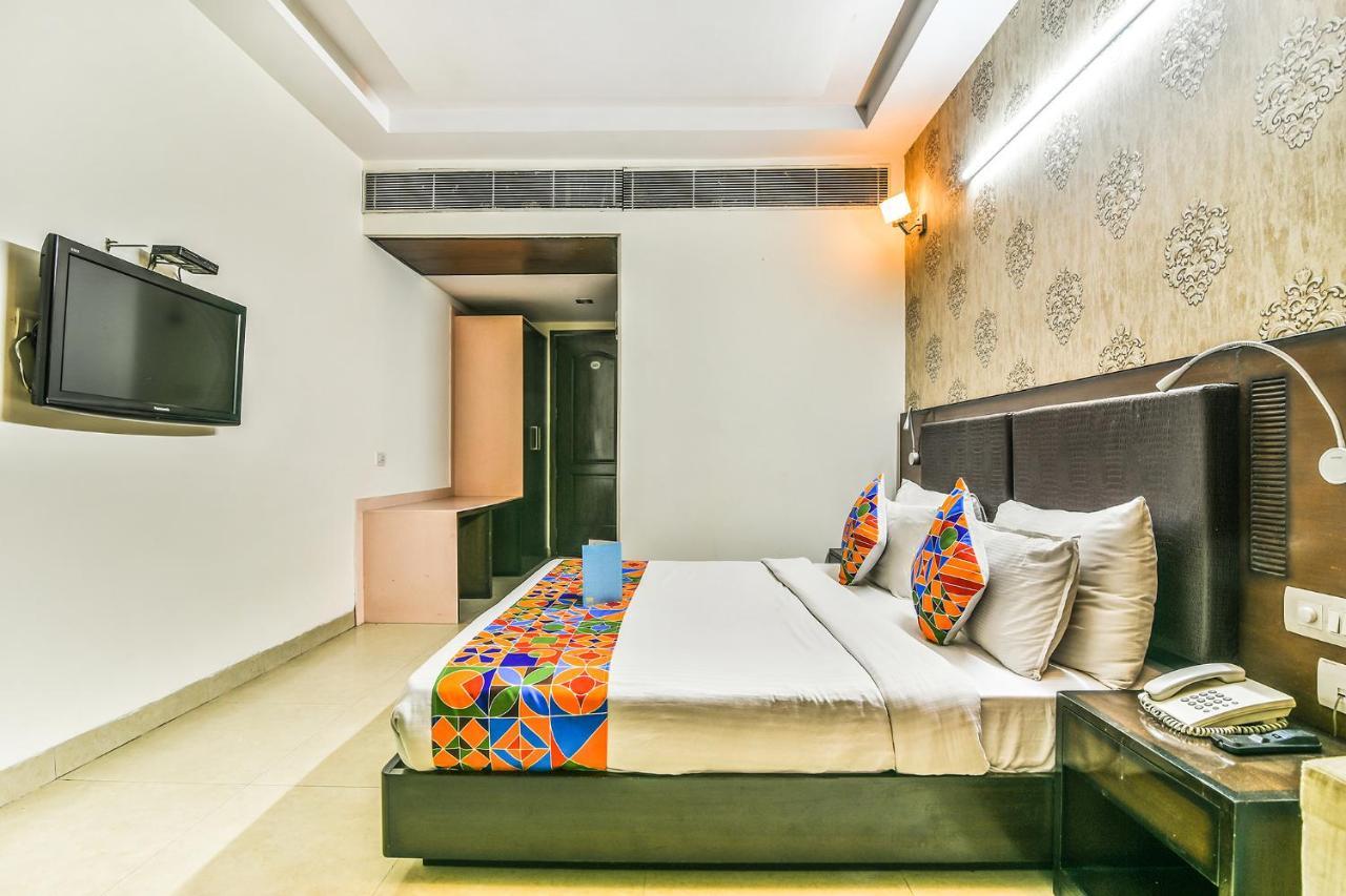 Hotel Alpine Tree New Delhi Ngoại thất bức ảnh