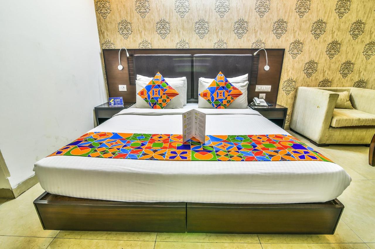 Hotel Alpine Tree New Delhi Ngoại thất bức ảnh